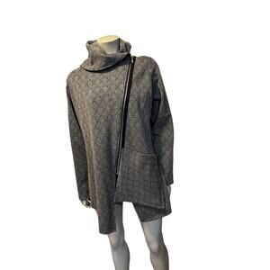 Comfy Paris Jacket Gray Plaid